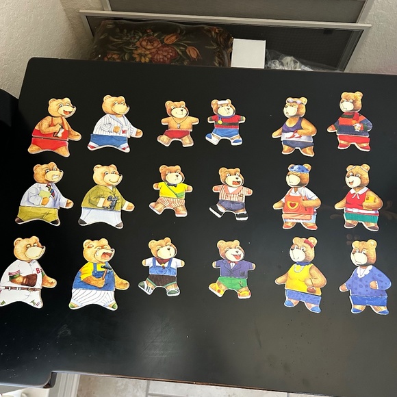 Vintage Melissa & Doug Family Dress Up. - Picture 2 of 6